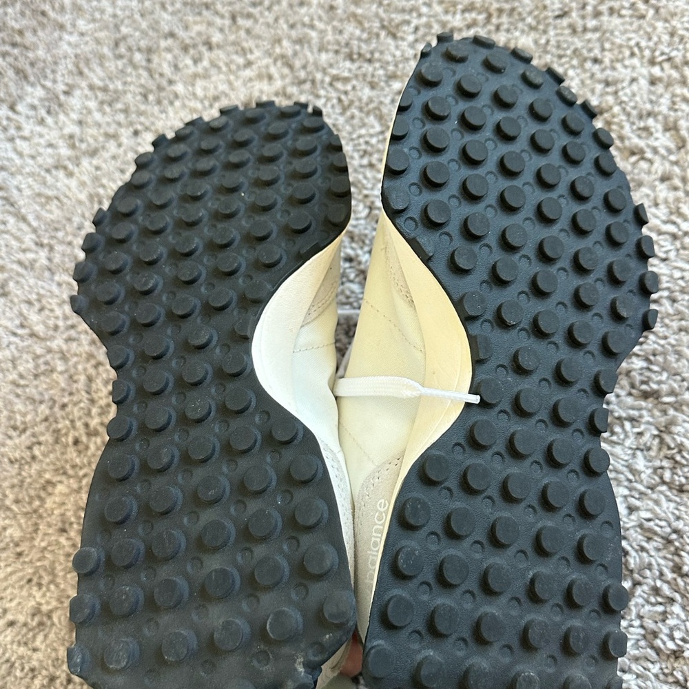 New Balance 327 Sneakers - Picture 5 of 6